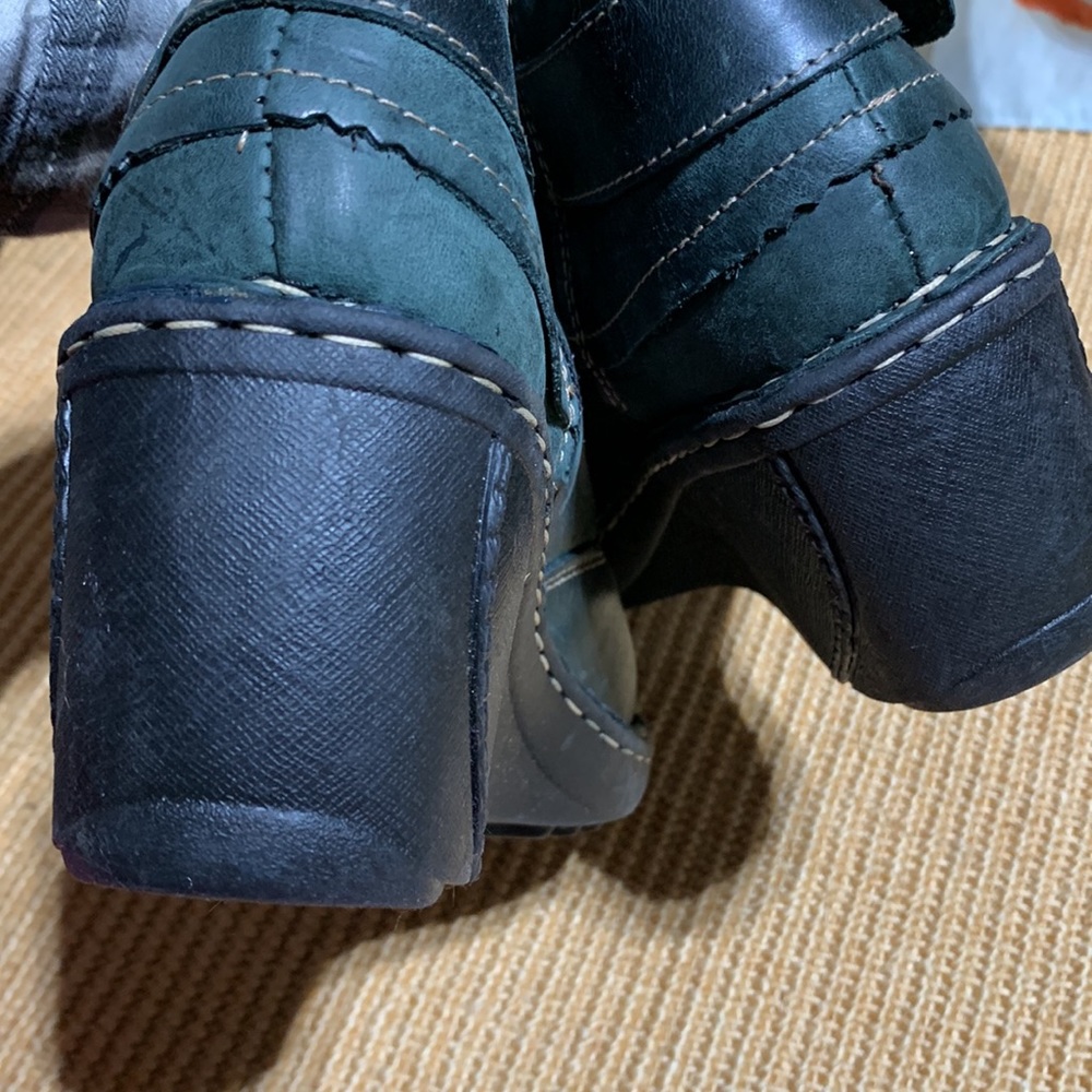 Lessen Ladies Boots - Picture 5 of 6
